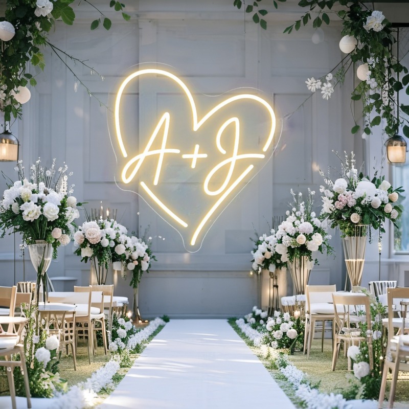 Custom Initials Heart LED Neon - Interior Design Names recensione e prezzo