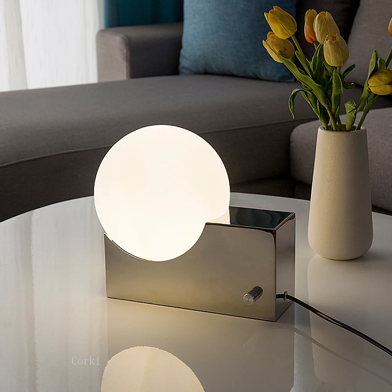 Nordic Dimmable LED Desk Table - Interior Design Ideas recensione e prezzo