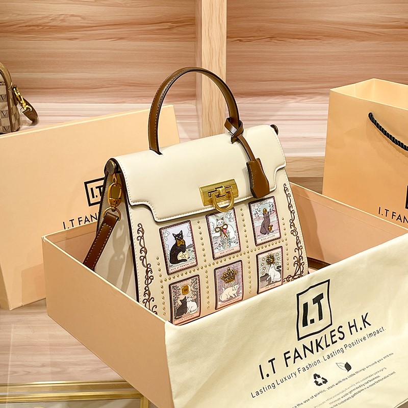 Women's handbag brand handbag  - Interior Design High End recensione e prezzo
