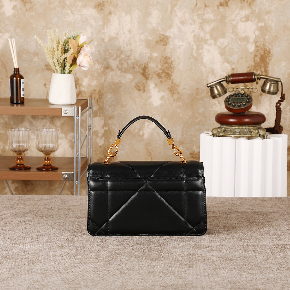 Ladies' handbag, 2026 season n - Interior Design High End recensione e prezzo