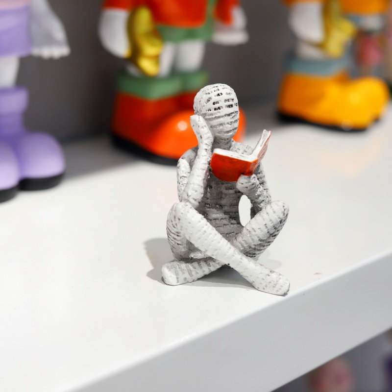 1Pc, Reading Paper Pulp Woman  - Interior Design Book recensione e prezzo